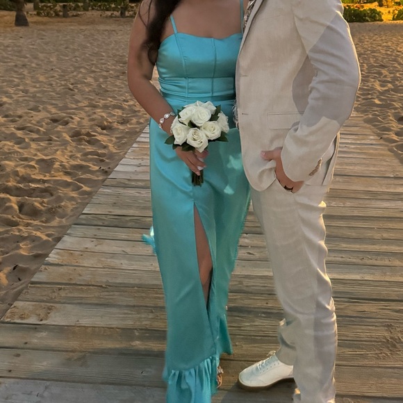 Satin turquoise bridesmaid dress - Picture 5 of 7